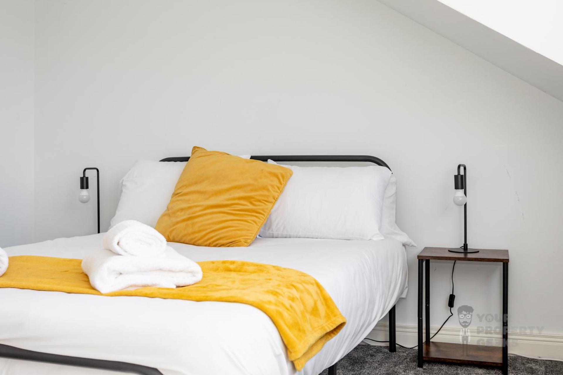 Attic Style 2 Bed Duplex Apartment With Rooftop Patio Μπέλφαστ Εξωτερικό φωτογραφία